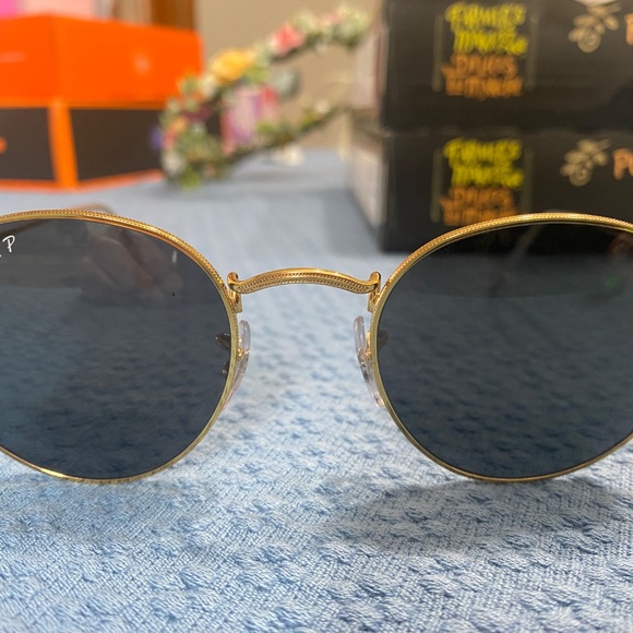 Genuine Raybans - Picture 3 of 3